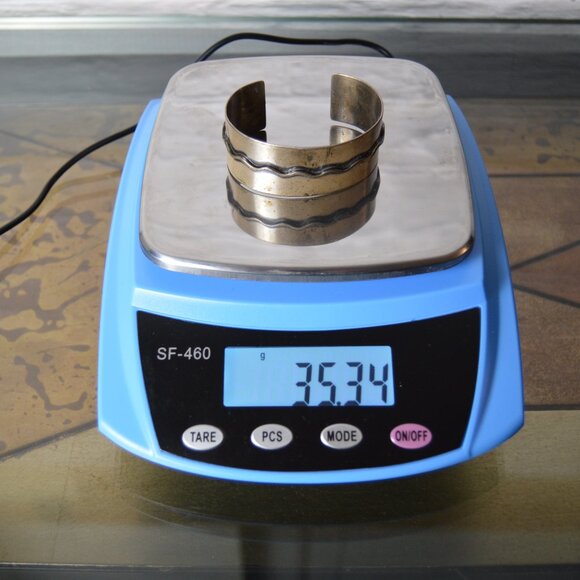 Vintage sterling silver cuff bracelet with wave design, by Otto Robert Wade - Picture 7 of 7